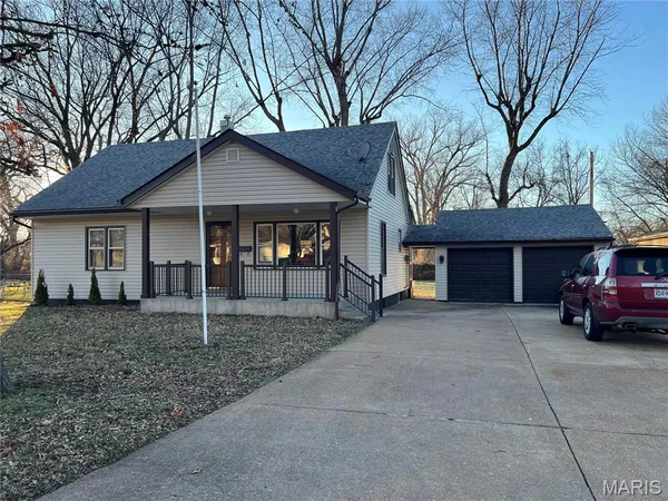 $253,000 | 3931 Fairway Court, St. Ann, MO 63074