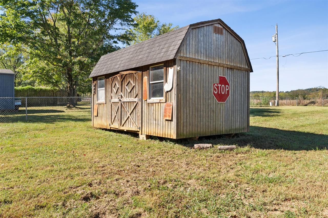 867 Witt Road Bowling Green, KY 42101 - Photo 9 of 31 Gallery Image 9