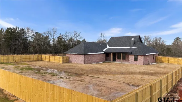 a view of a outdoor space