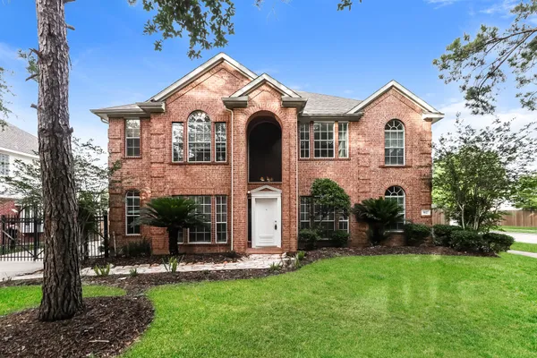 $2,730 | 902 Rock Springs Drive, Richmond, TX 77469