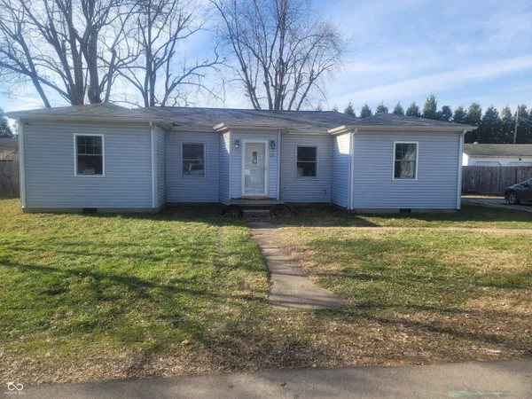 $209,900 | 716 Fairview Drive, Columbus, IN 47201