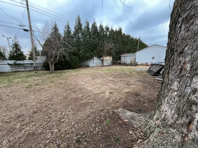 $209,900 | 716 Fairview Drive, Columbus, IN 47201