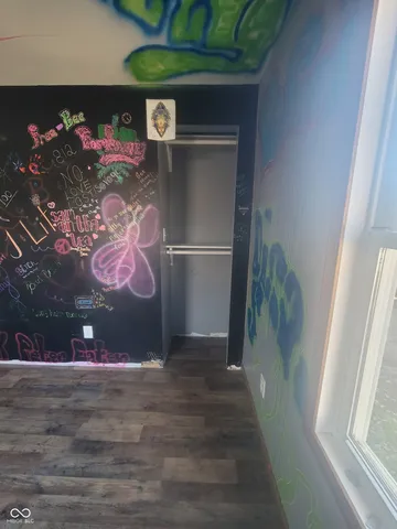 $215,000 | 716 Fairview Drive, Columbus, IN 47201