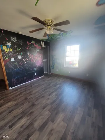 $215,000 | 716 Fairview Drive, Columbus, IN 47201