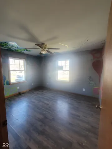 $215,000 | 716 Fairview Drive, Columbus, IN 47201