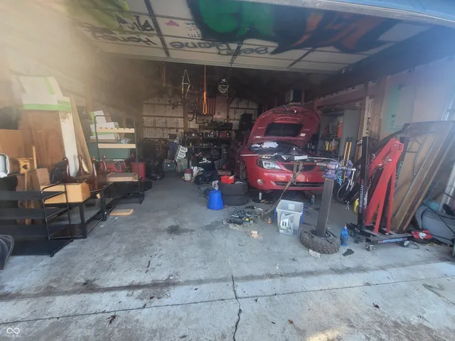 $215,000 | 716 Fairview Drive, Columbus, IN 47201