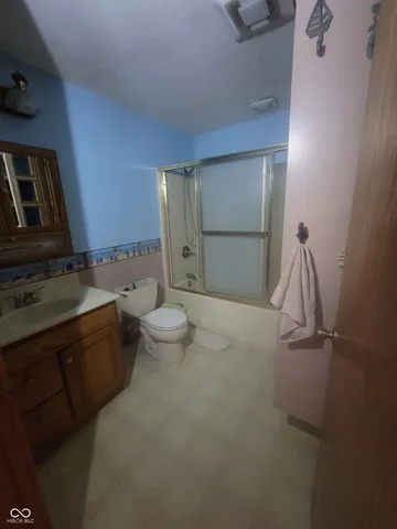 $209,900 | 716 Fairview Drive, Columbus, IN 47201