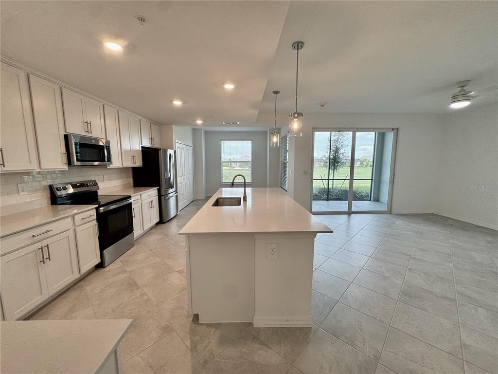18923 Scallop Loop, Unit 104 Lakewood Ranch, FL 34211 - Photo 3 of 29