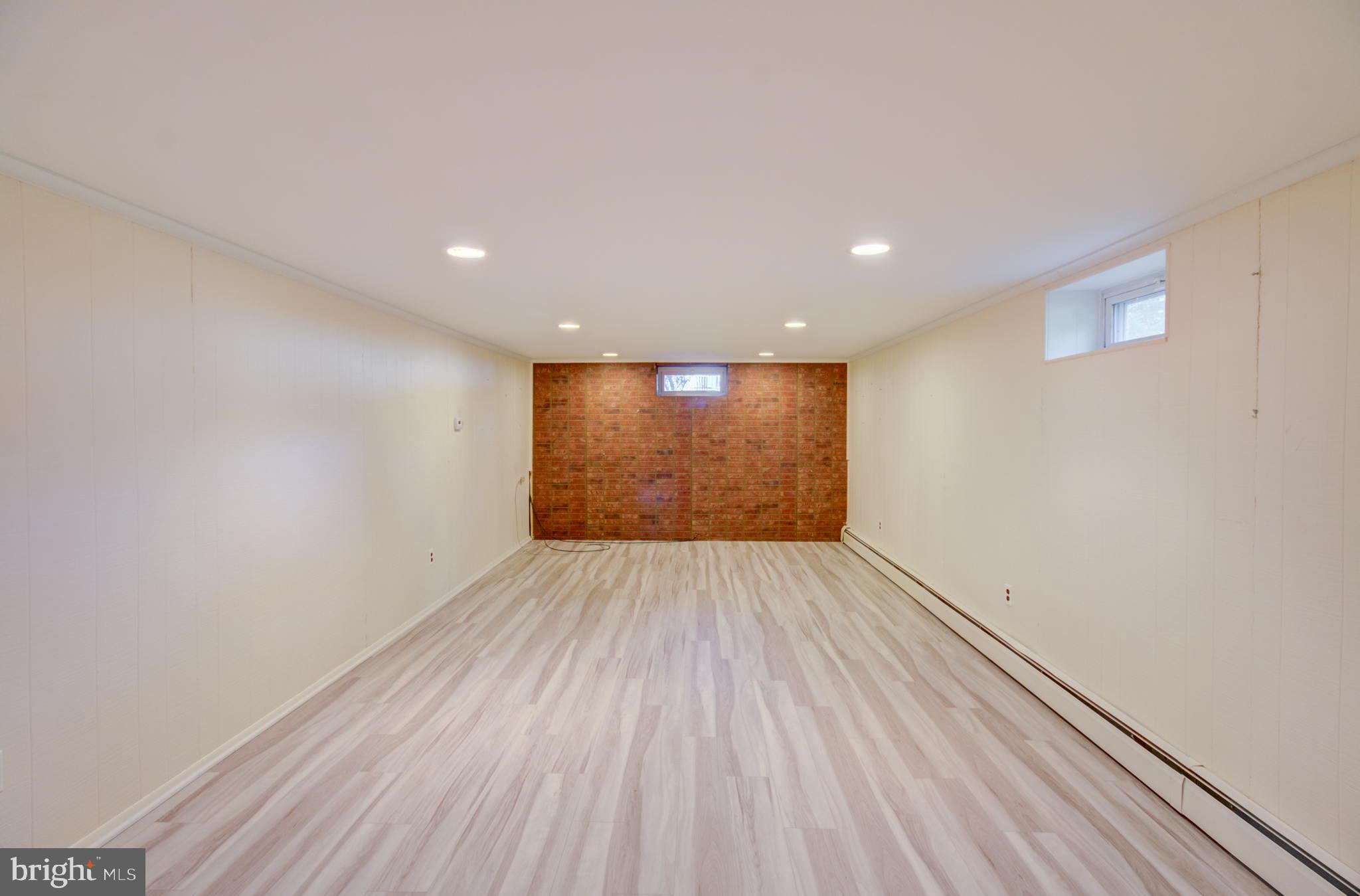 26 Yorkshire Road Hamilton, NJ 08610 - Photo 16 of 22