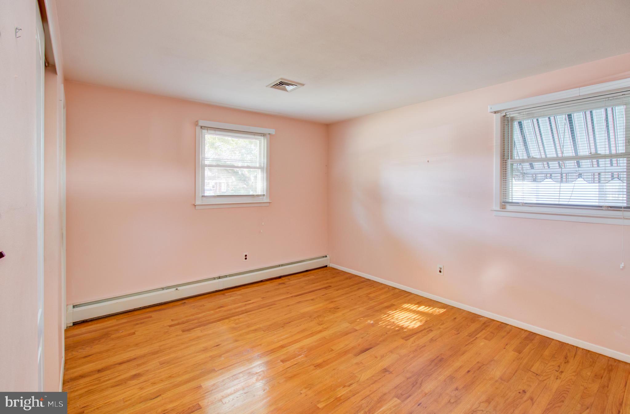 26 Yorkshire Road Hamilton, NJ 08610 - Photo 10 of 22