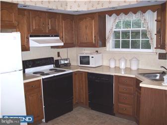 2969 Kanes Road Willow Grove, PA 19090 - Photo 4 of 12 Kitchen