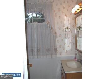 2969 Kanes Road Willow Grove, PA 19090 - Photo 6 of 12 Gallery Image 6
