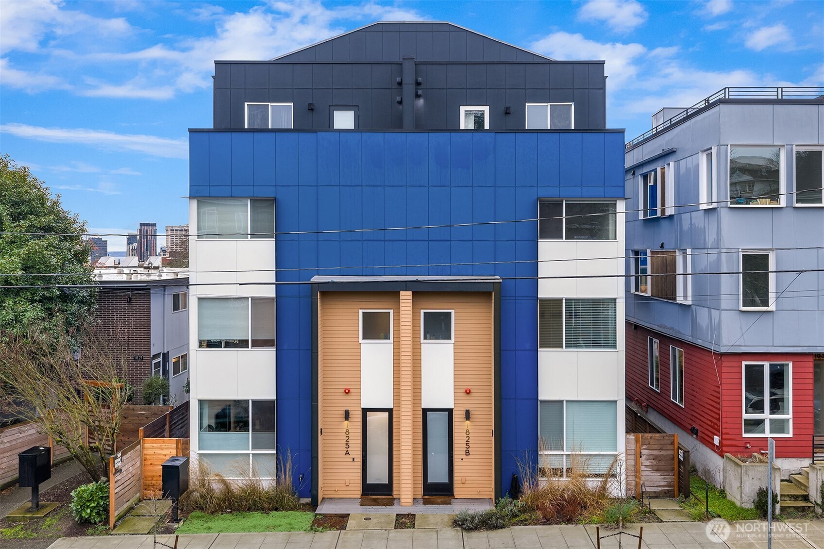1827 14th Avenue, Unit B Seattle, WA 98122 - Photo 27 of 27 a front view of a building with street view