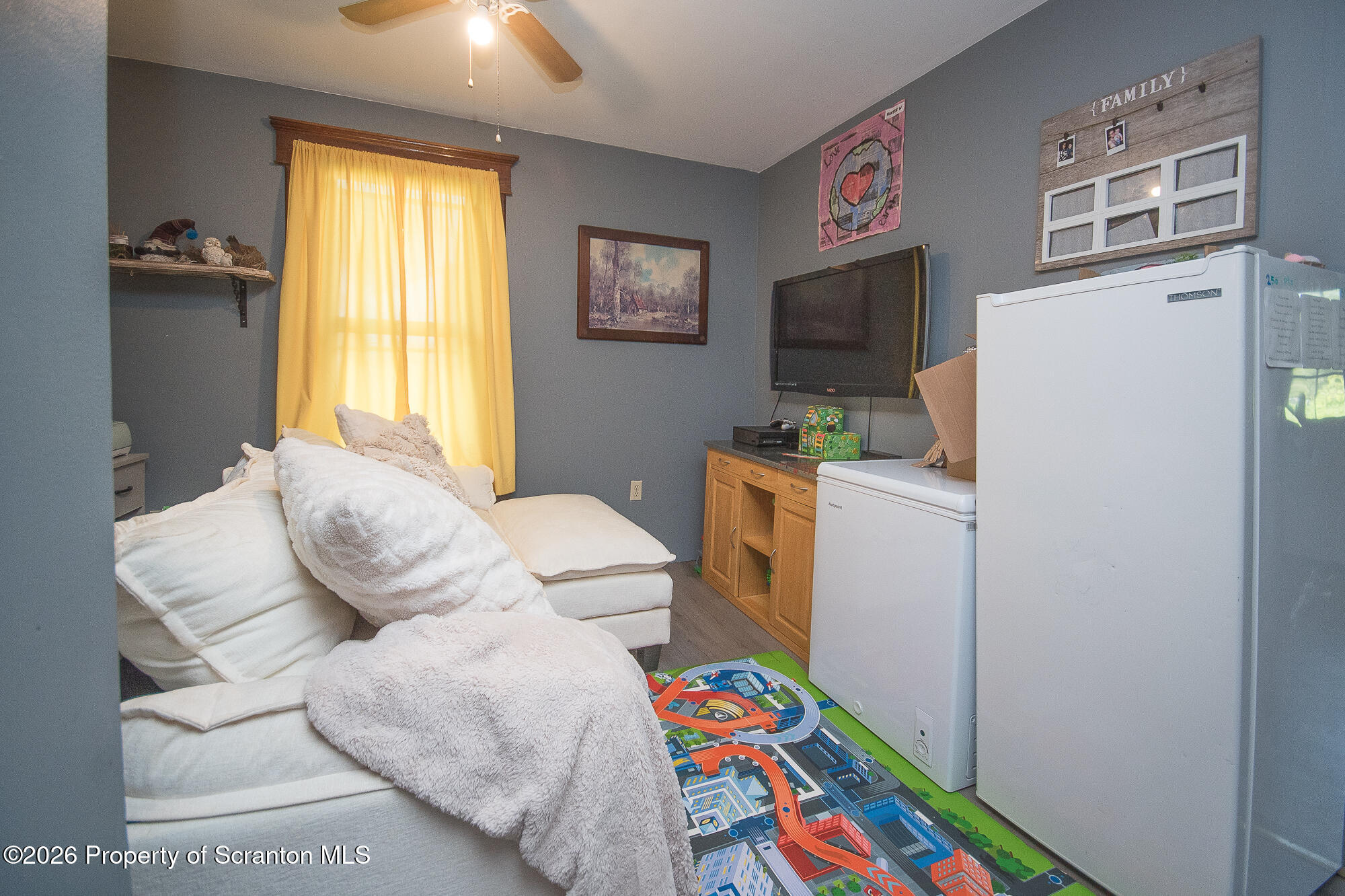 629 Clinton Street Forest City, PA 18421 - Photo 6 of 28 Den