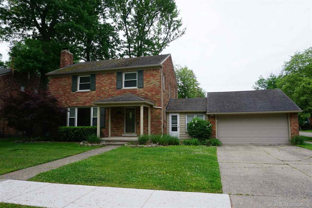 1913 Severn Road Grosse Pointe, MI 48236 - Photo 1 of 24 31371619.JPG