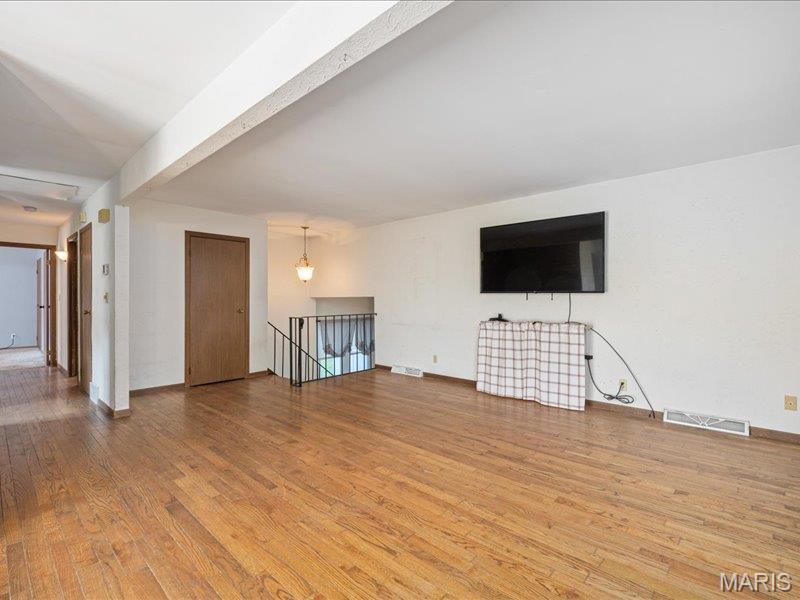 738 Fort Henry Road Belleville, IL 62221 - Photo 6 of 38 Gallery Image 6