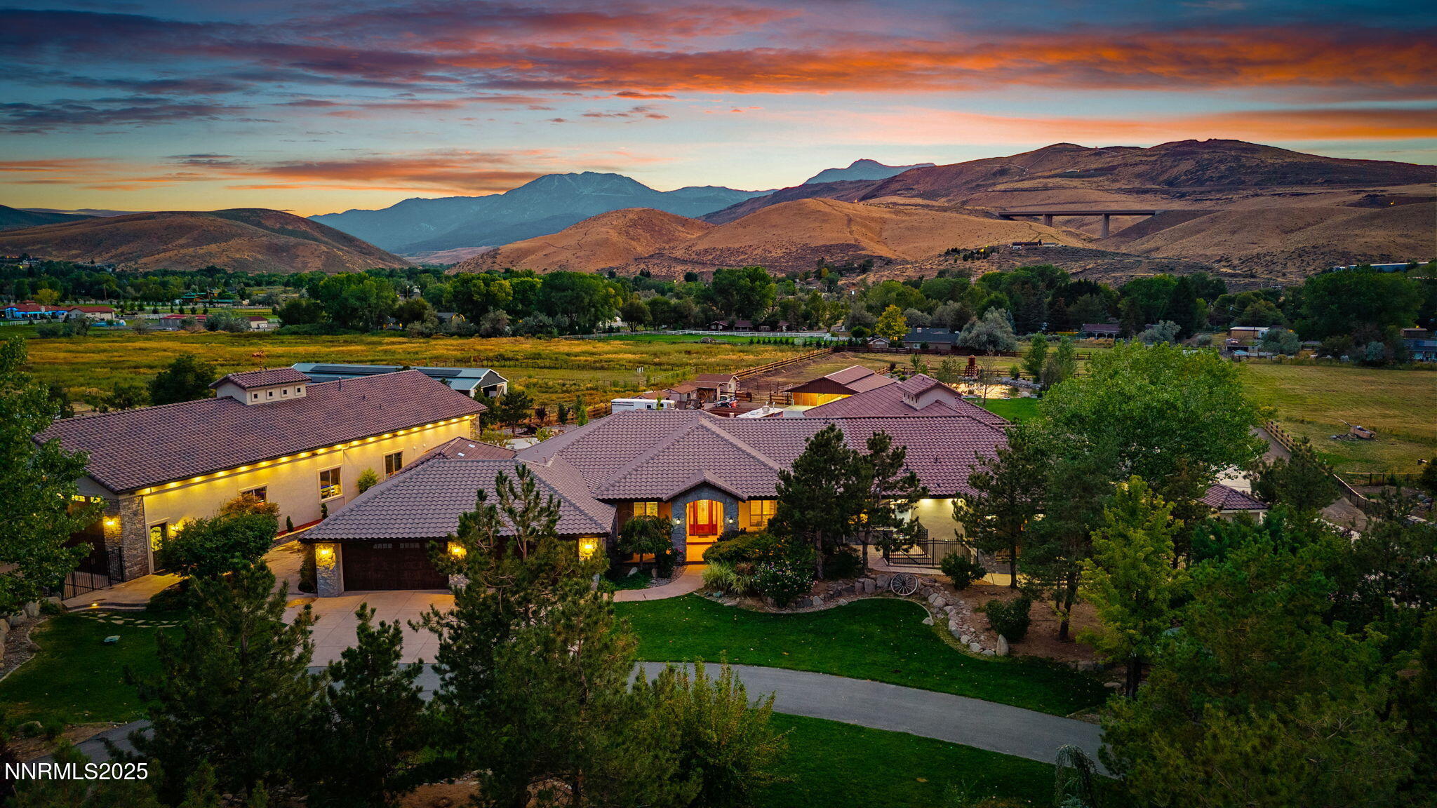 95 Ox-Yoke Lane Reno, NV 89521 - Photo 13 of 160 23-web-or-mls-DJI_20250827195345_0986_D