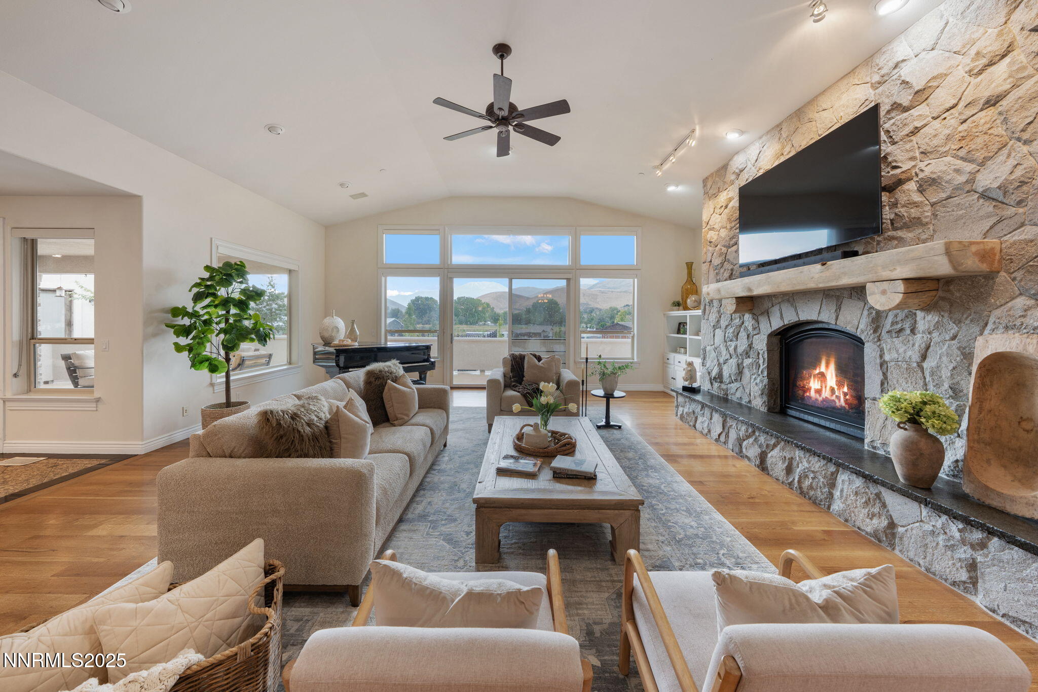 95 Ox-Yoke Lane Reno, NV 89521 - Photo 19 of 160 216-web-or-mls-DS201469