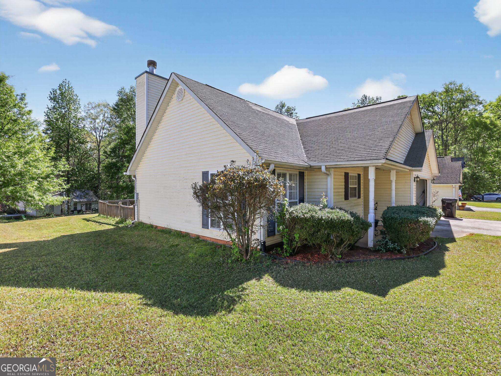 335 Colley Street Grantville, GA 30220 - Photo 2 of 16