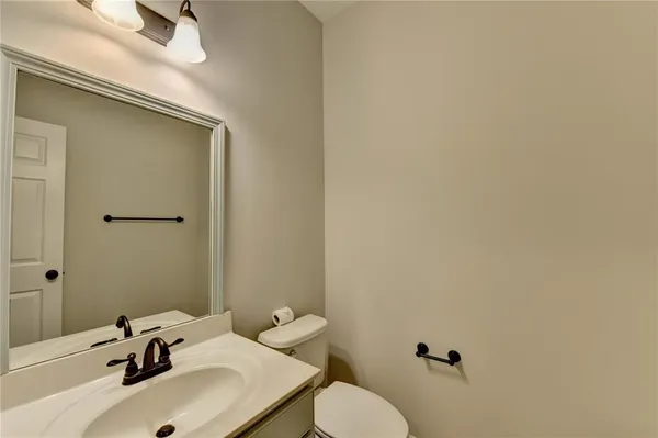 $599,900 | 5525 Summer Creek Court, Sugar Hill, GA 30518