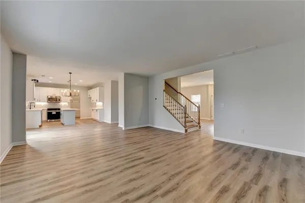 $599,900 | 5525 Summer Creek Court, Sugar Hill, GA 30518