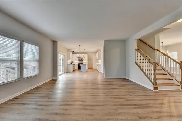 $599,900 | 5525 Summer Creek Court, Sugar Hill, GA 30518