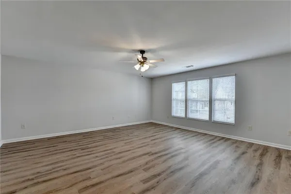 $599,900 | 5525 Summer Creek Court, Sugar Hill, GA 30518