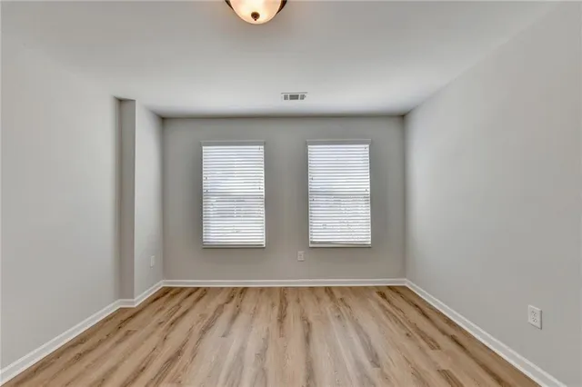 $599,900 | 5525 Summer Creek Court, Sugar Hill, GA 30518