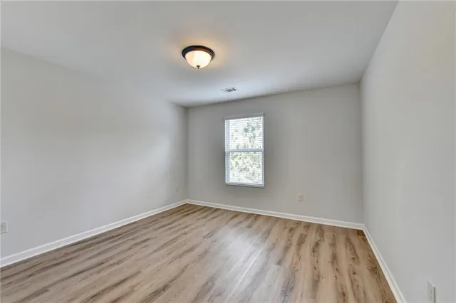 $599,900 | 5525 Summer Creek Court, Sugar Hill, GA 30518