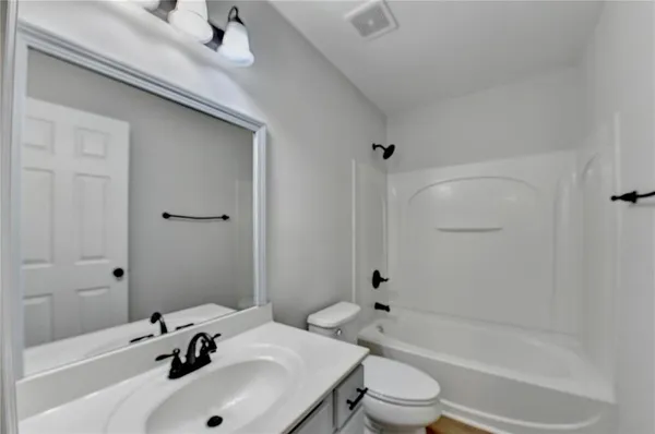 $599,900 | 5525 Summer Creek Court, Sugar Hill, GA 30518