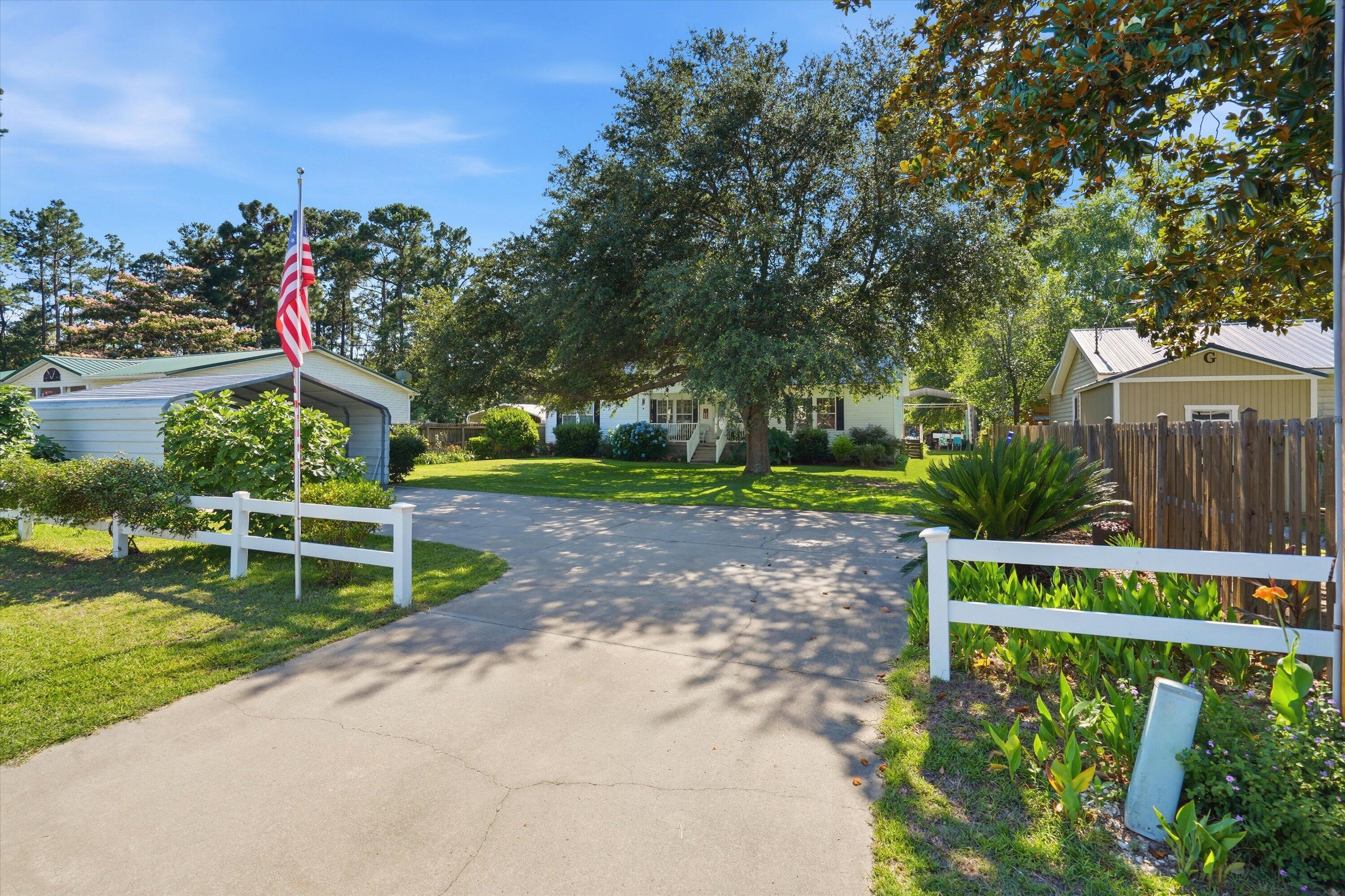 116 Sparrow Street Bonneau, SC 29431 - Photo 6 of 65