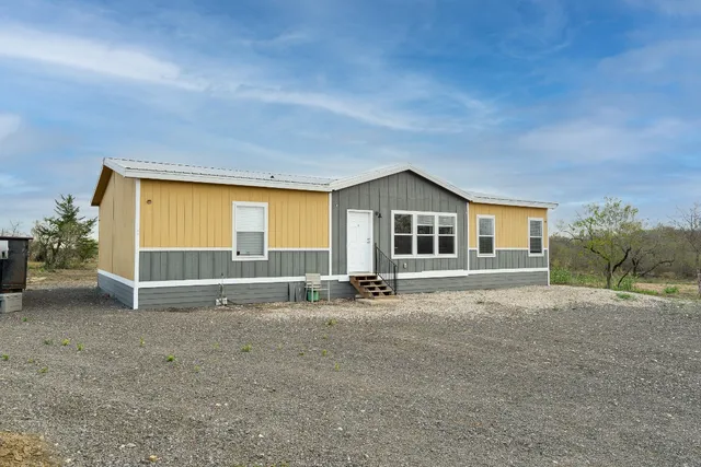 $549,000 | 3882 Dry Creek Road, Lockhart, TX 78644