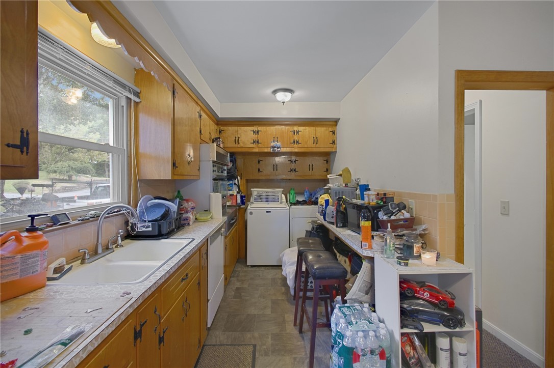56 Black Plain Road North Smithfield, RI 02896 - Photo 17 of 29 Gallery Image 17