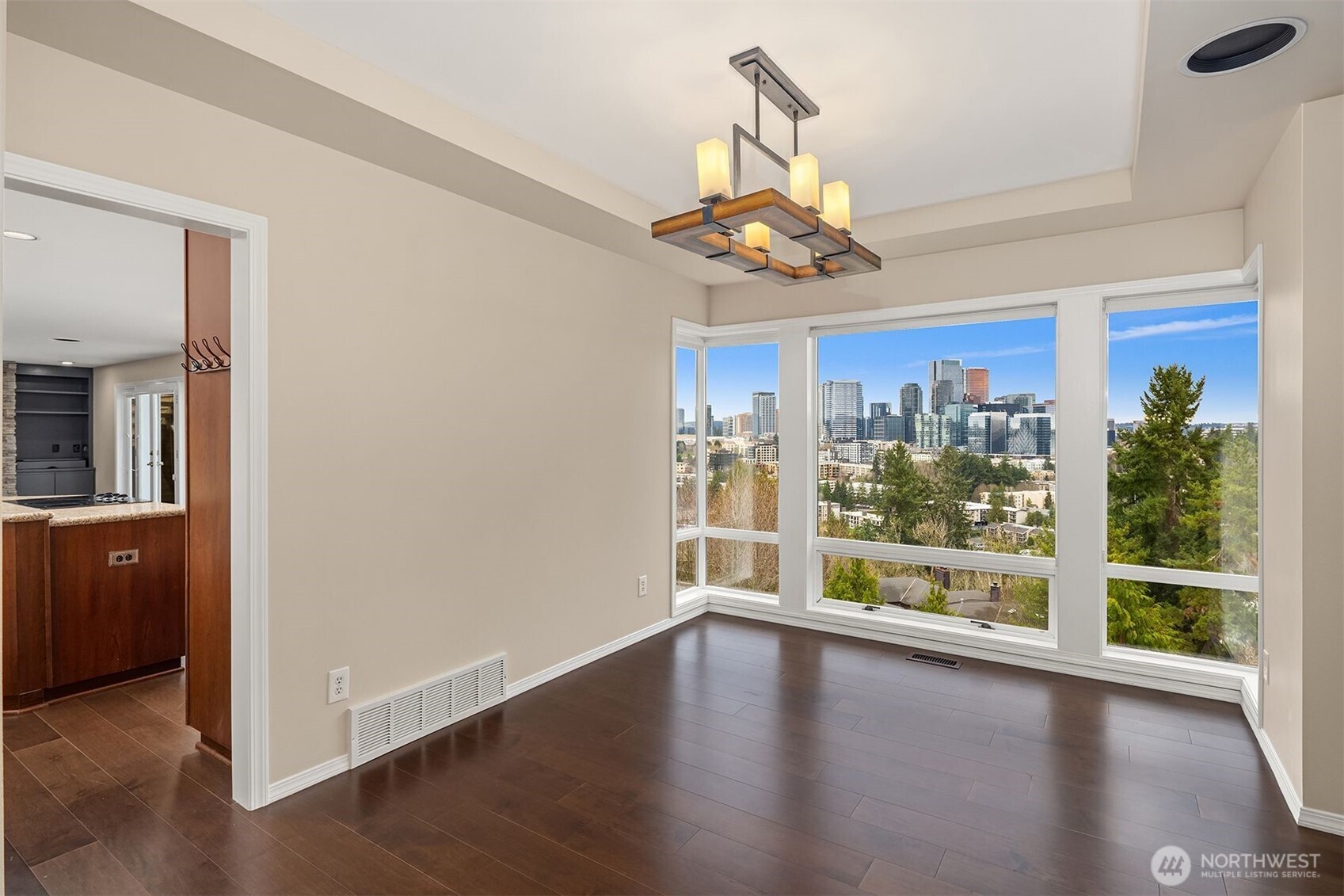 9610 Southeast 7th Street Bellevue, WA 98004 - Photo 12 of 33