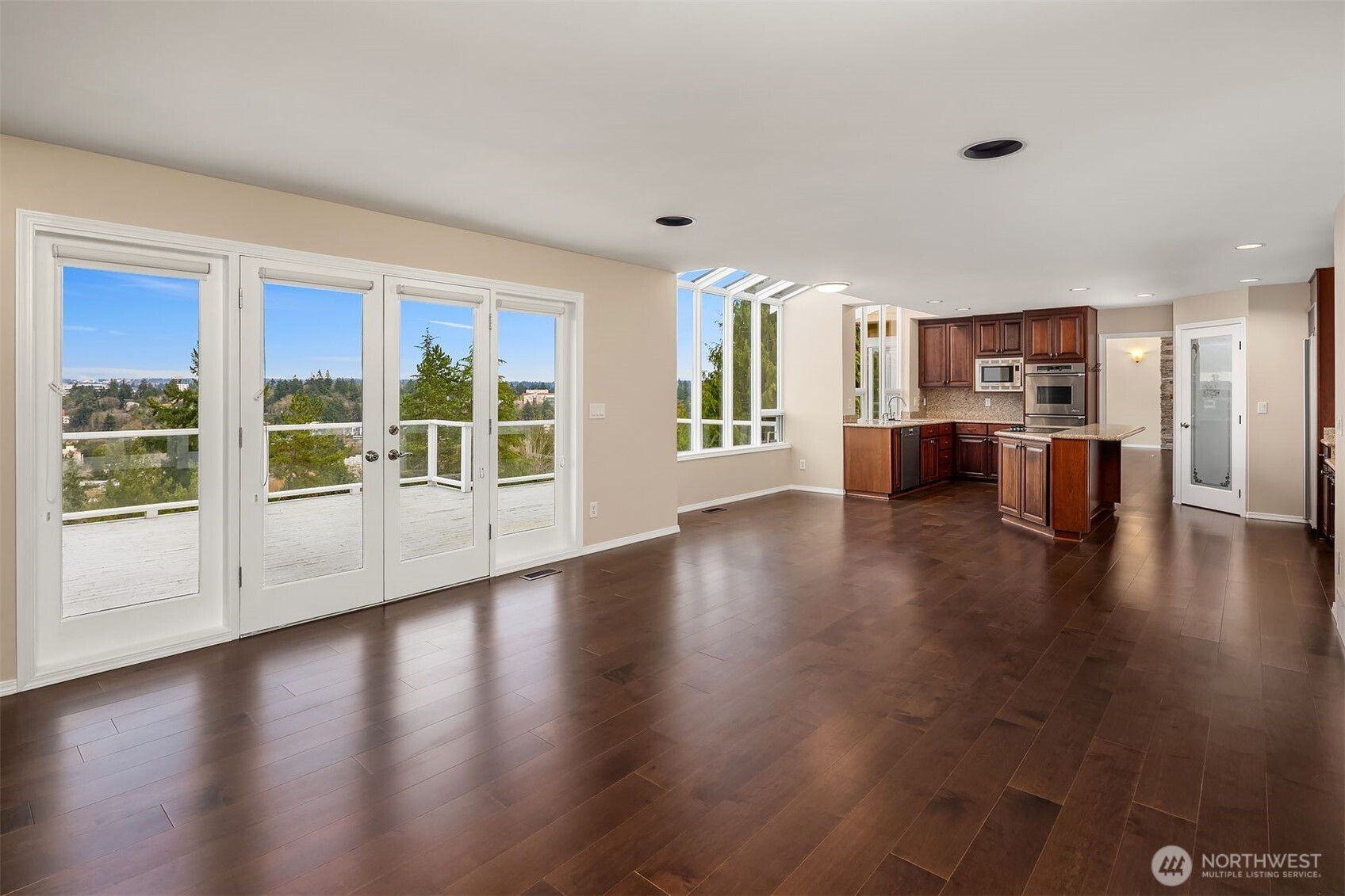 9610 Southeast 7th Street Bellevue, WA 98004 - Photo 14 of 33