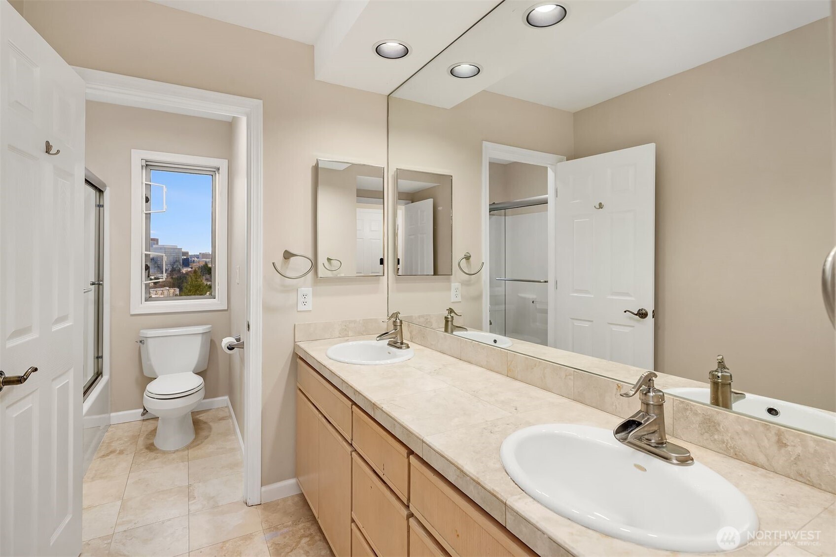 9610 Southeast 7th Street Bellevue, WA 98004 - Photo 29 of 33