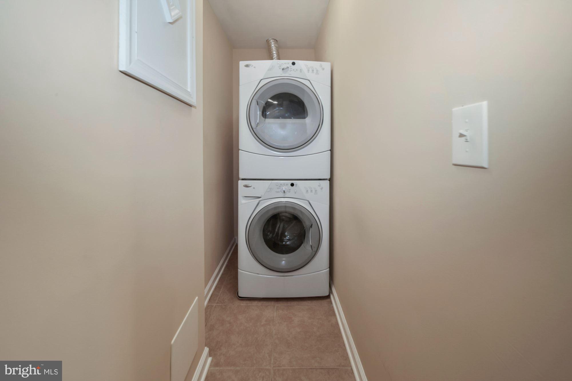 19962 Apple Ridge Place Gaithersburg, MD 20886 - Photo 27 of 31 Laundry