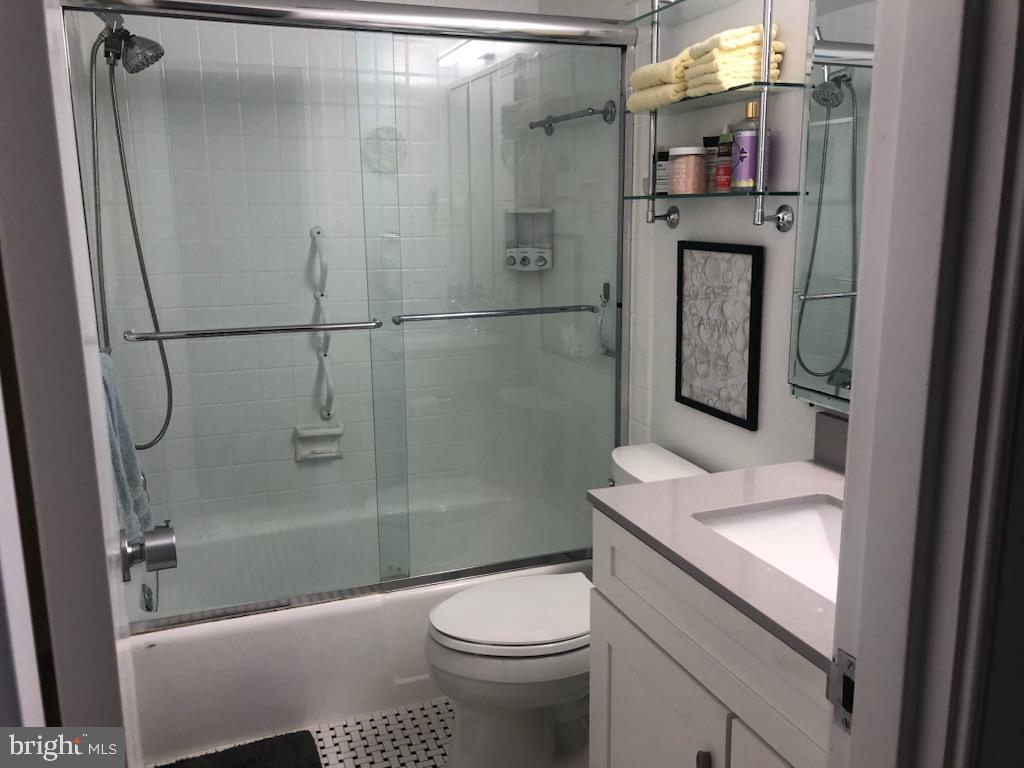 1200 North Nash Street, Unit 830 Arlington, VA 22209 - Photo 28 of 32 Updated Bathroom