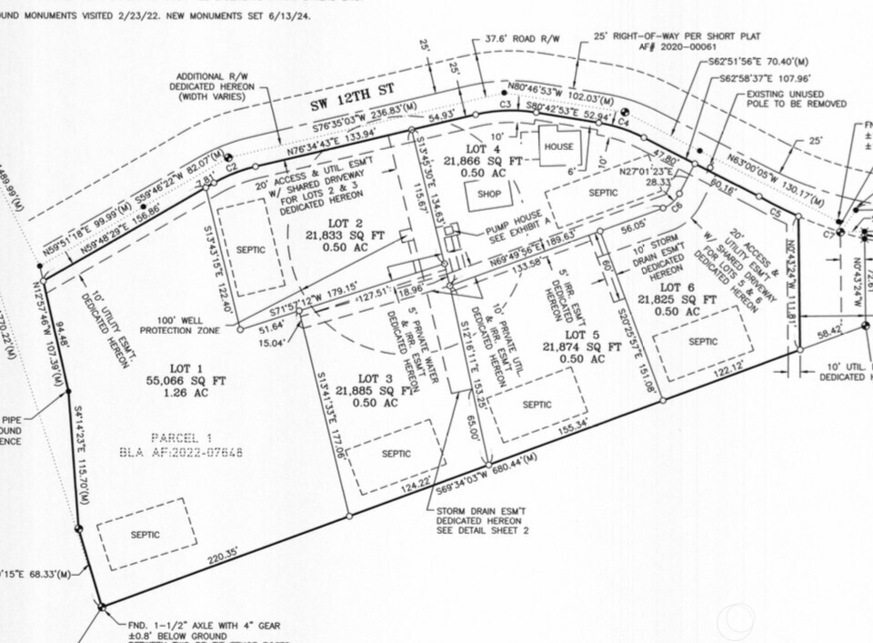 571 Southwest 12th Street College Place, WA 99324 - Photo 6 of 17 a picture of a black and white photo