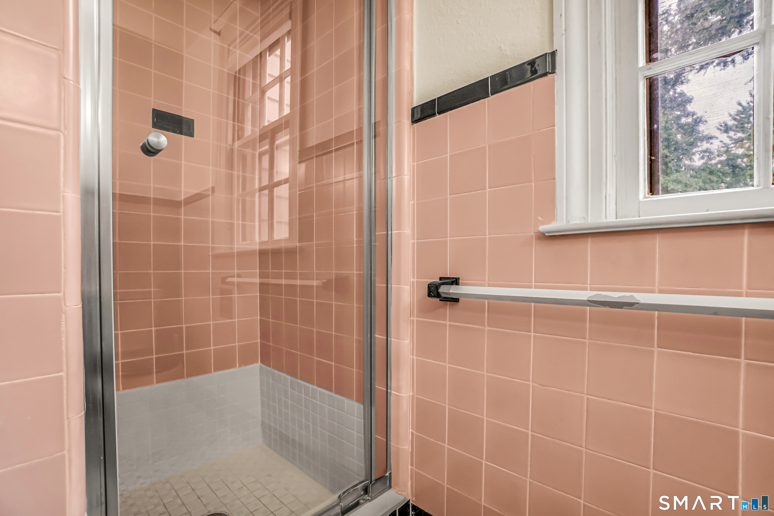 101 Ridgewood Road West Hartford, CT 06107 - Photo 23 of 29 Gallery Image 23