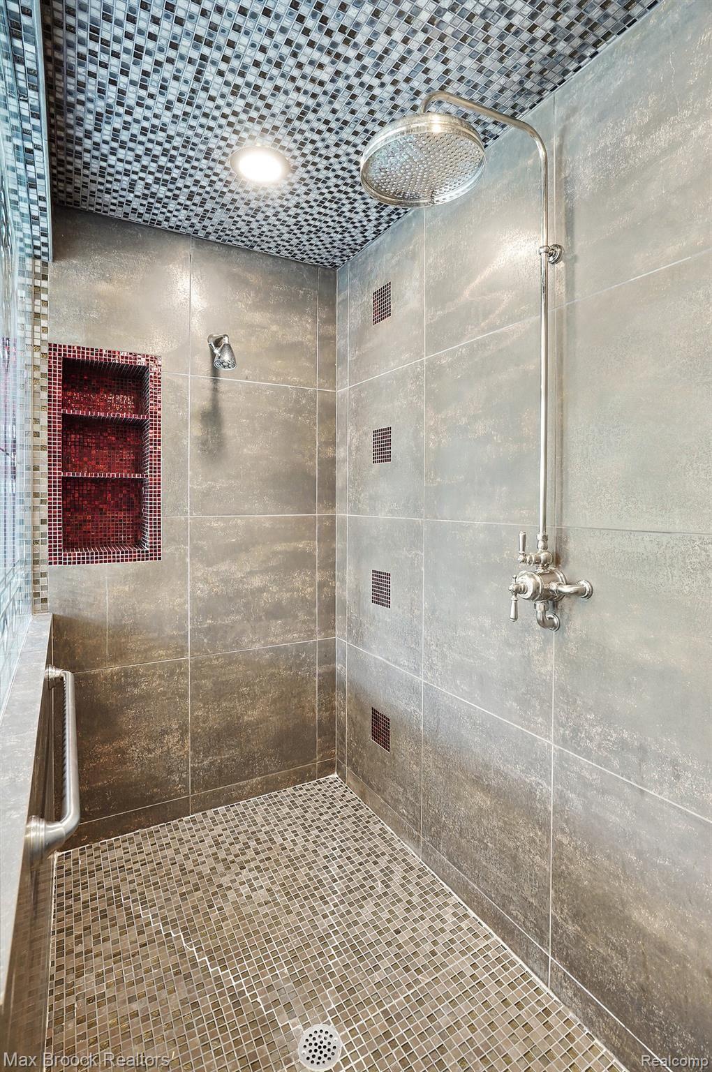 362 Keswick Road Bloomfield Hills, MI 48304 - Photo 25 of 51 DSC05563.jpg