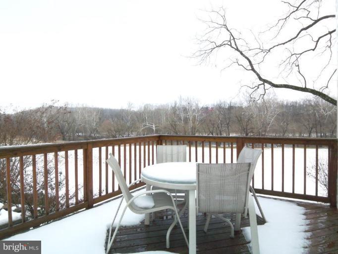 589 Bethel Road Strasburg, VA 22657 - Photo 4 of 26 Deck