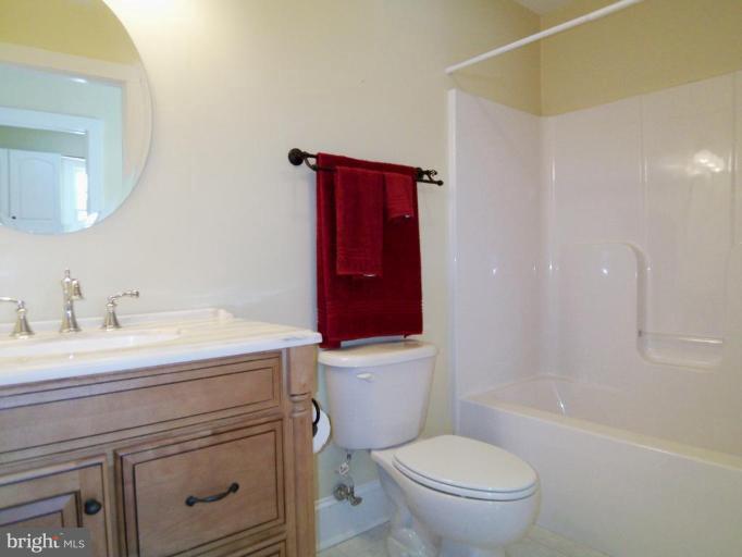 589 Bethel Road Strasburg, VA 22657 - Photo 6 of 26 Bath #1