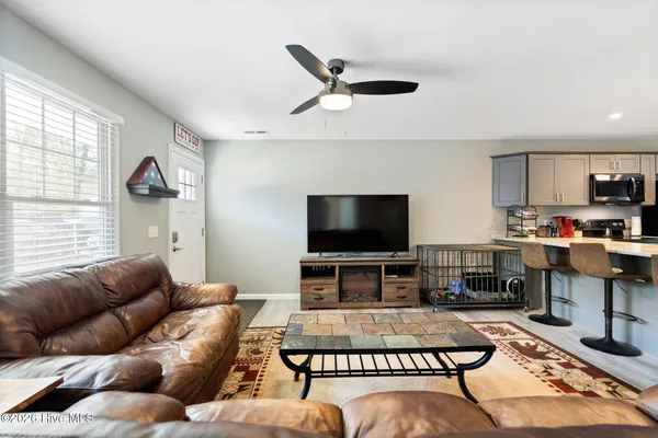 $1,000,000 | 460 Oakey Point Road, Hampstead, NC 28443