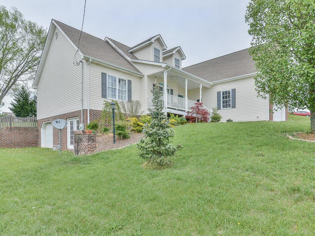 607 Walkers Bend Road Gray, TN 37615 - Photo 3 of 36 Photo 3