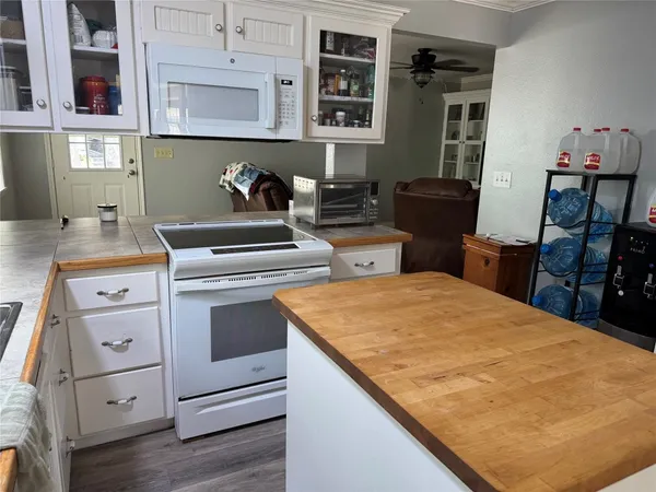 $168,000 | 160 Belize Drive, Point Blank, TX 77364