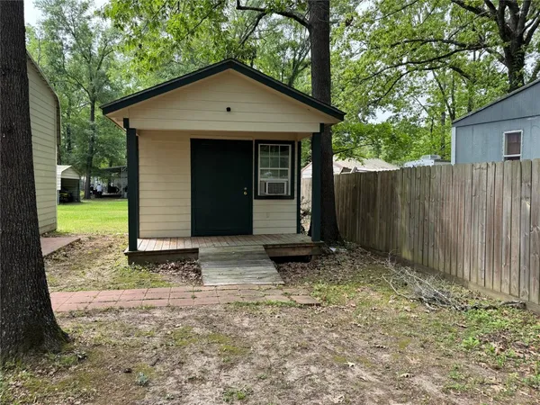 $168,000 | 160 Belize Drive, Point Blank, TX 77364