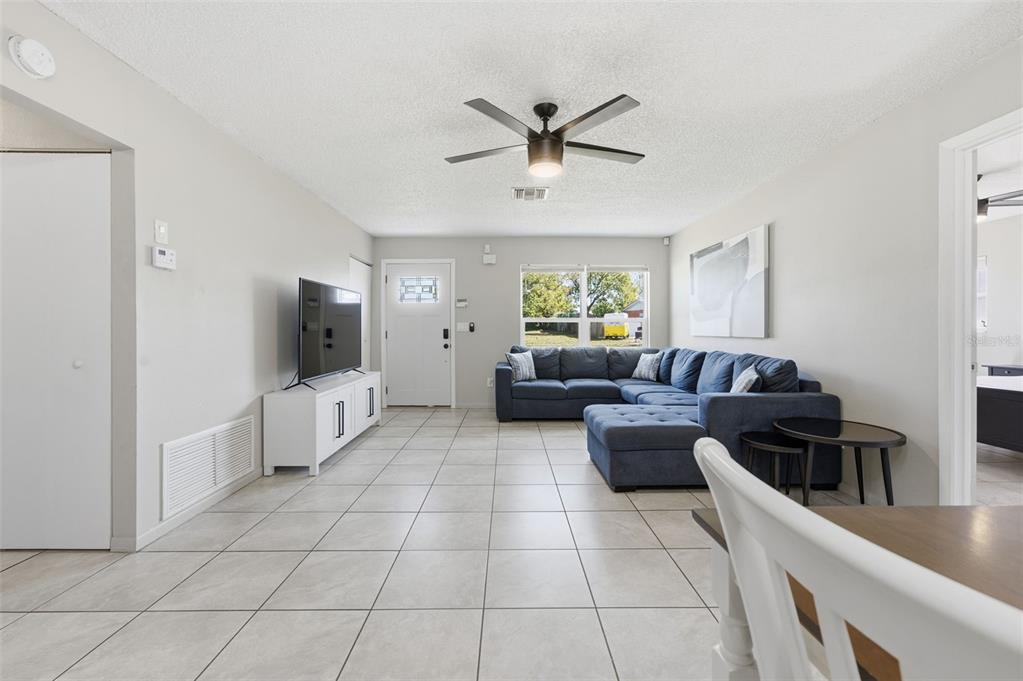 4533 Lakeshore Avenue Spring Hill, FL 34606 - Photo 12 of 60