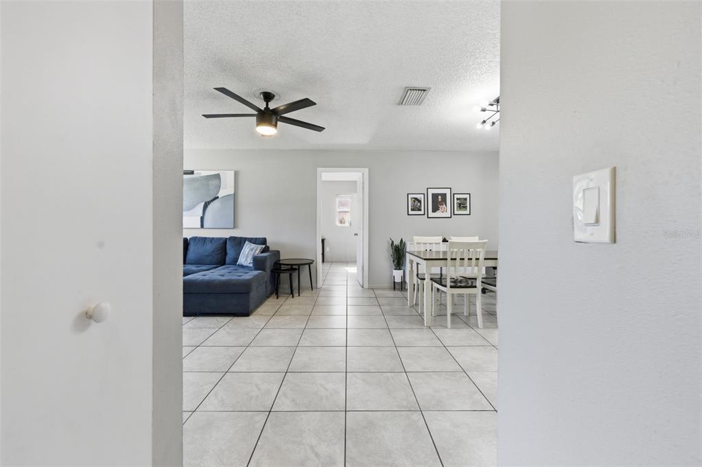 4533 Lakeshore Avenue Spring Hill, FL 34606 - Photo 23 of 60