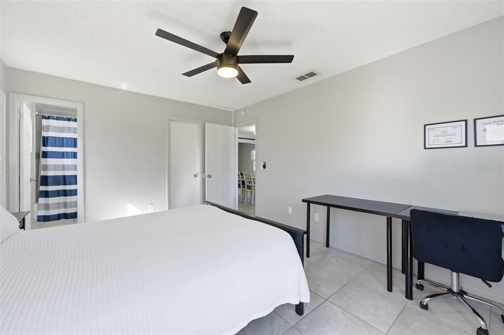 4533 Lakeshore Avenue Spring Hill, FL 34606 - Photo 36 of 60